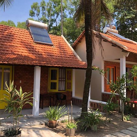 Phu Quoc Kim - Bungalow On The Beach Otel Dış mekan fotoğraf